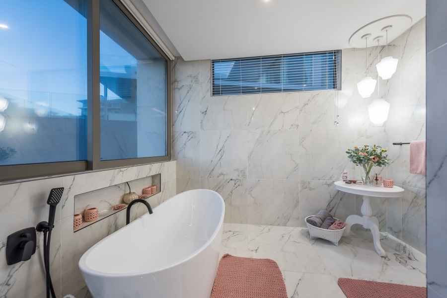 4 Bedroom Property for Sale in Pinnacle Point Golf Estate Western Cape